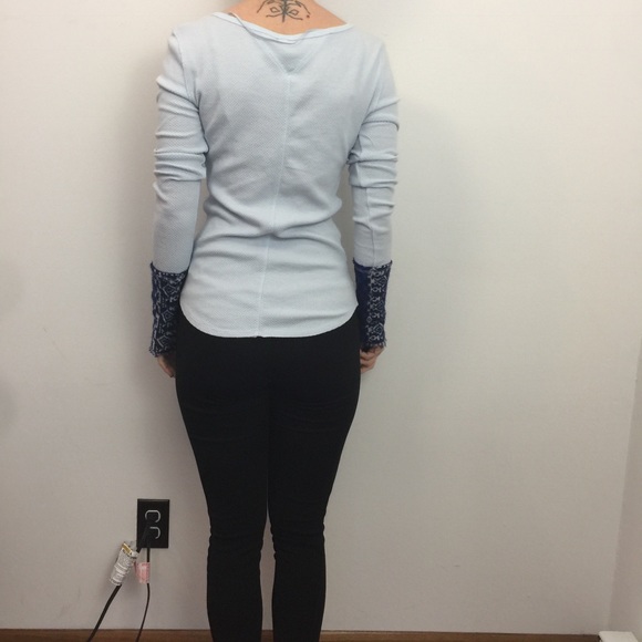 We The Free Thermal Blue Sweater Cuff Shirt Top - Picture 5 of 8